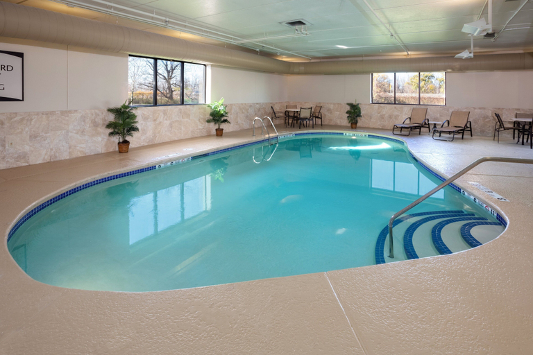Sport & Beauty 5, Staybridge Suites West Seneca by IHG, Erie