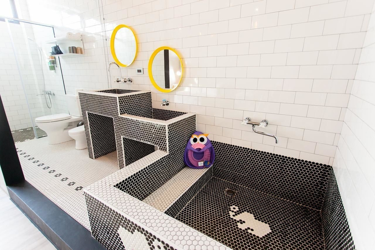 Bathroom 3, Penghu Noah's Ark, Penghu