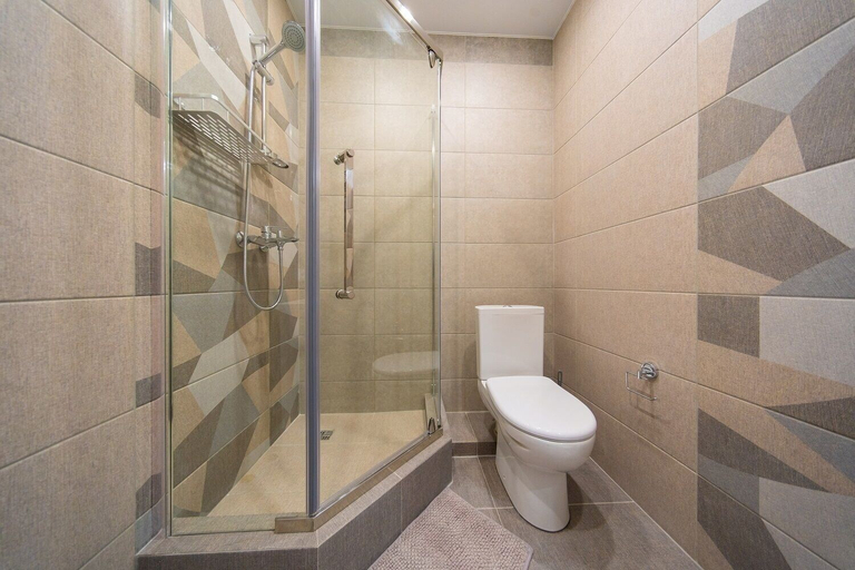 Bathroom 4, More Apartments na Kuvshinok 8 - 2, Sochi gorsovet