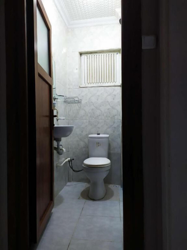 Bathroom 5, Step Apartments, Beyoğlu