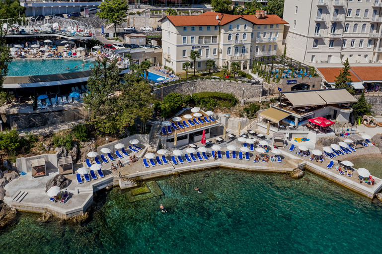 Exterior & Views 2, Hotel Domino, Opatija/Veprinac