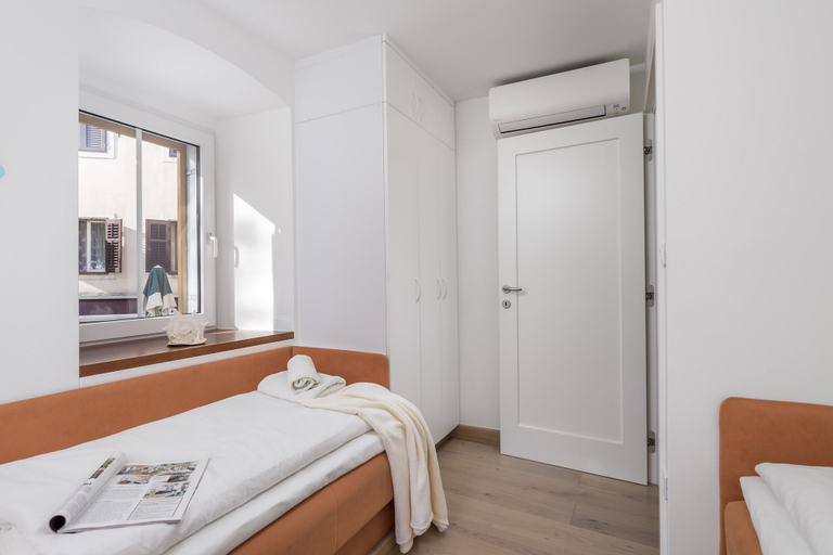Bedroom 3, Beautiful Apartment House On The Seaside, Opatija/Veprinac