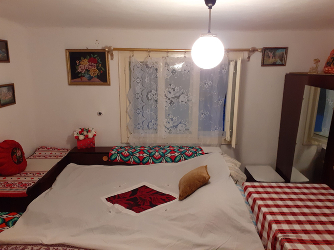 Bedroom 3, Sejour Farm Casa Mountain Sanctuary, Rosia Montana
