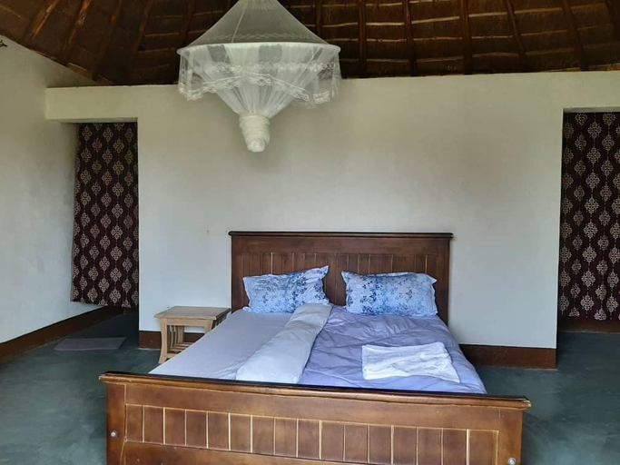 Bedroom 2, Tangi Safaris Lodge, Nwoya