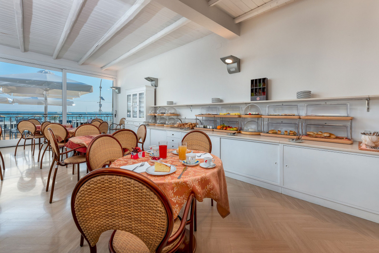 Food & Drinks 5, Hotel Riviera, Trapani