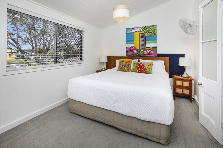 Bedroom 3, A Touch of the Bahamas on McKenzie MK3, Cairns
