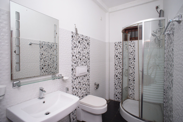 Bathroom 2, Villa304, Galle Four Gravets