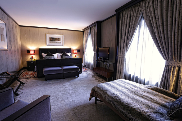 Bedroom 3, Ramada Plaza by Wyndham Dubai Deira, Dubai