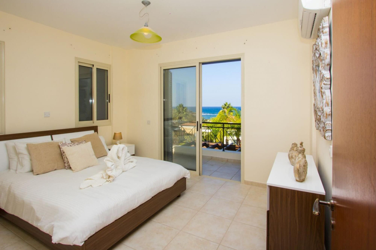 Bedroom 5, Villa Galina in Neo Chorio