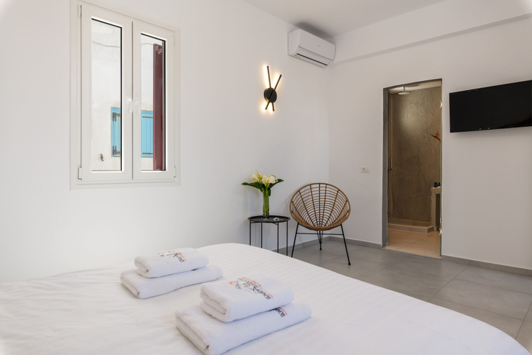 Bedroom 4, Sunset Paraportiani Rooms, South Aegean
