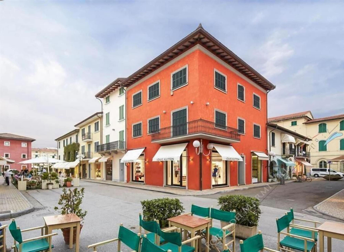 Exterior & Views 2, Hotel Crystal, Lucca