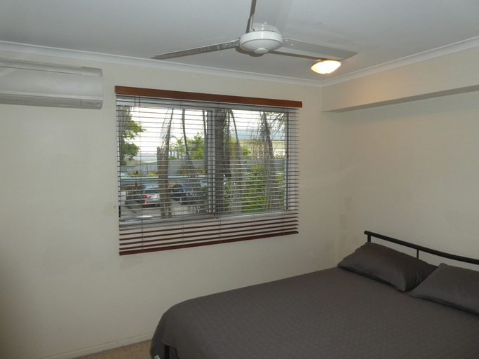 Bedroom 3, Townsville Terrace, North Ward-Castle Hill