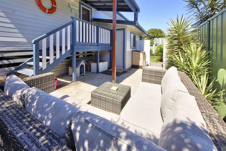 Others 4, Gillies Getaway at South West Rocks, Kempsey