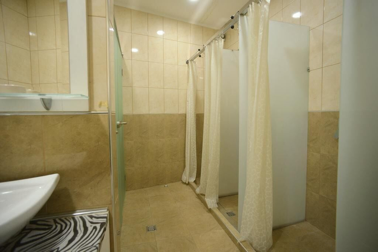 Bathroom 5, Hostel Stella Di Notte, Belgrade