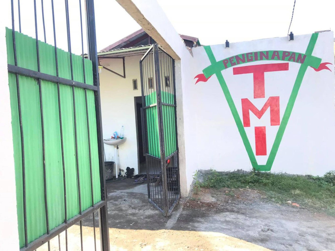 Exterior & Views, Penginapan Taman Makassar Indah, Makassar