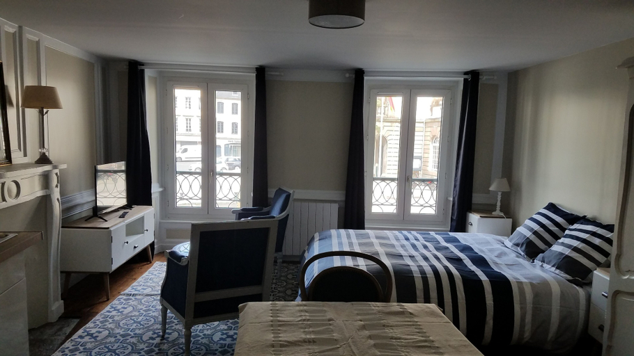 Bedroom 2, Appart'hotel de la Mairie, Finistère