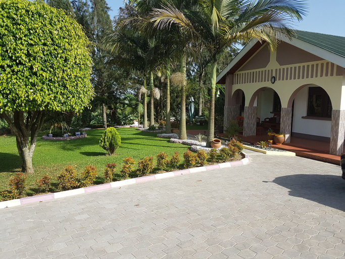 Exterior & Views 2, Sheevy's Bed N Breakfast, Fort Portal
