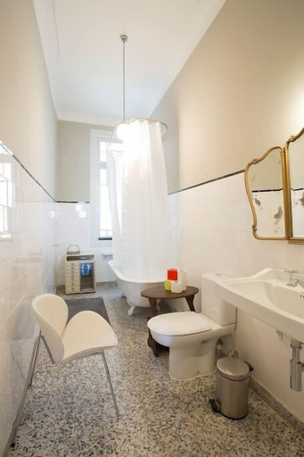 Bathroom 3, 14 Esquadra  Cais das Pedras Guest House, Porto