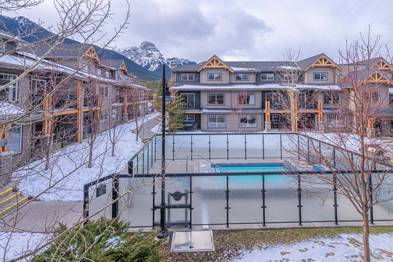 Exterior & Views 2, Copperstone Resort - Mountain View Suite, Division No. 15
