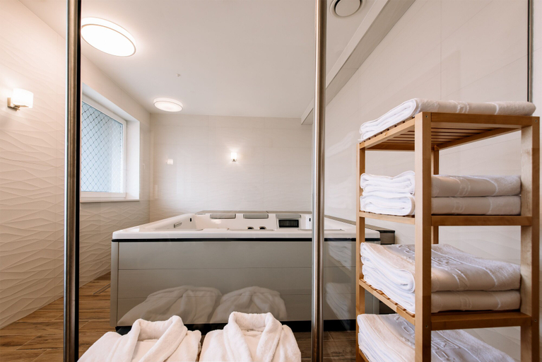 Bathroom 4, Hotel Krowodrza Krakow, Kraków City