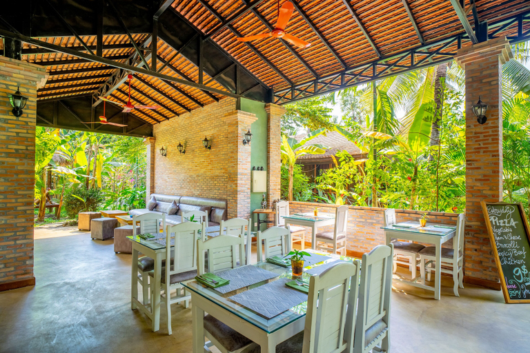 Food & Drinks 5, Floating Khmer Village Resort, Siem Reap