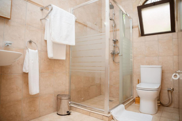 Bathroom 3, Ndaru Luxury Suites, Nyarugenge