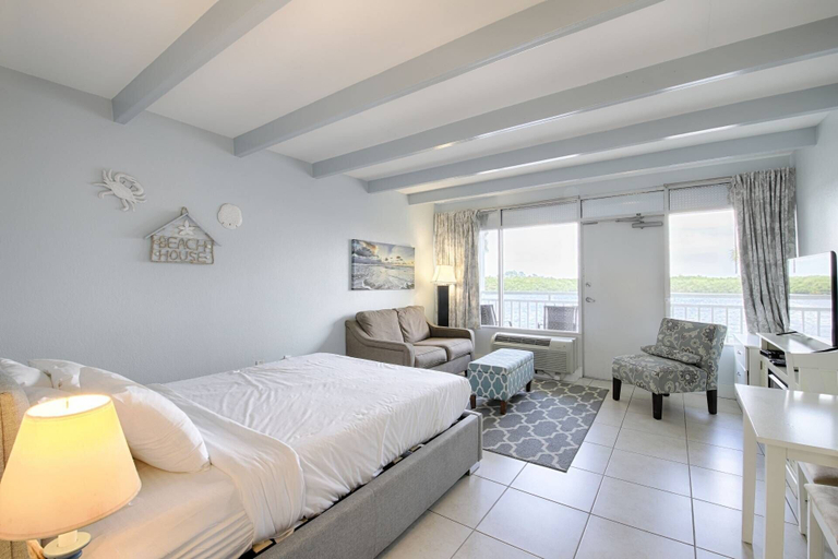Bedroom 4, 209 Little Harbor Inn, Hillsborough