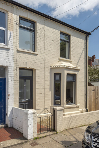 Exterior & Views, Beautiful Apartment in Central Neighbourhood, Cardiff
