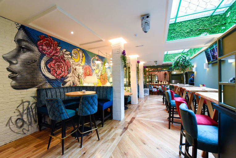 Food & Drinks 5, Hyde Hotel (Formerly The Forster Court Hotel)