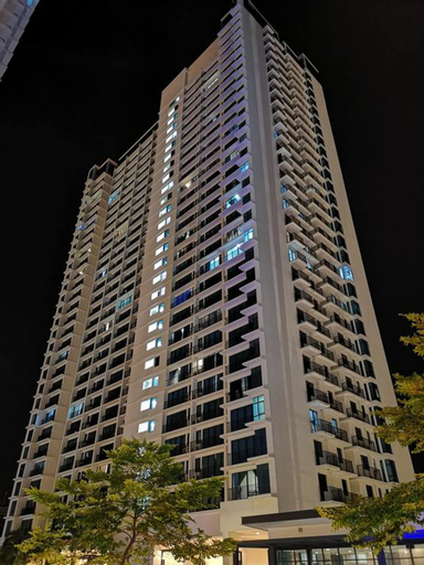 Exterior & Views 9