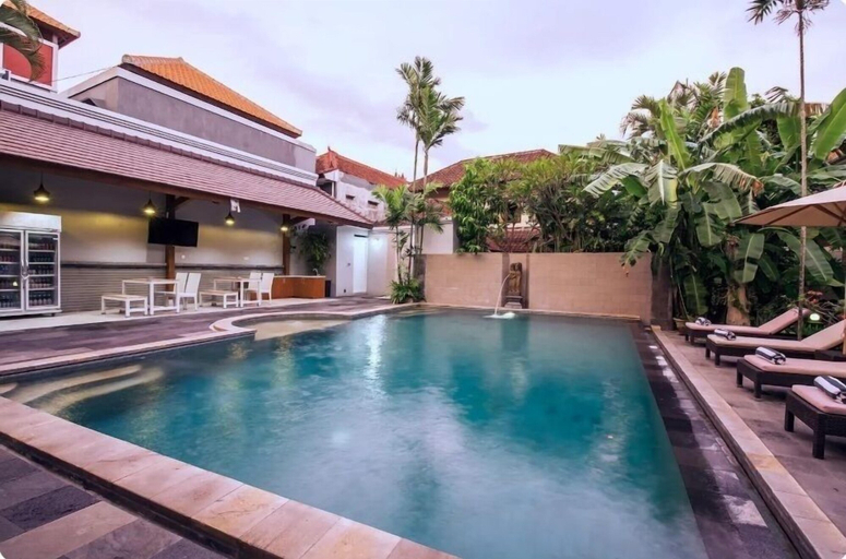 Sport & Beauty 4, SMV . 10-BR · 10BR Pool Prime Area Walk to Beach and Shops, Badung