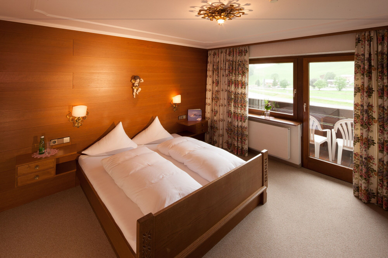 Bedroom 3, Hotel Elisabeth, Bregenz