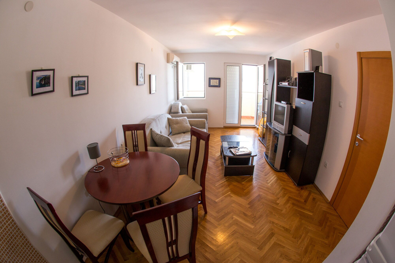 Others 5, Apartment Blue