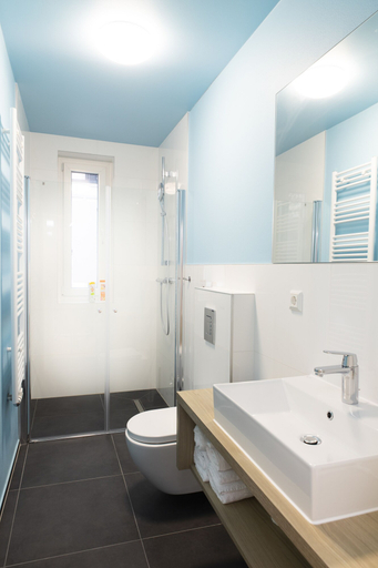 Bathroom 5, Villa am Bahnhof, Fulda