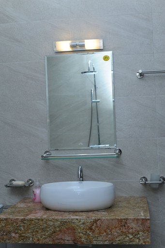 Bathroom 3, Quang Anh Hotel, Từ Liêm