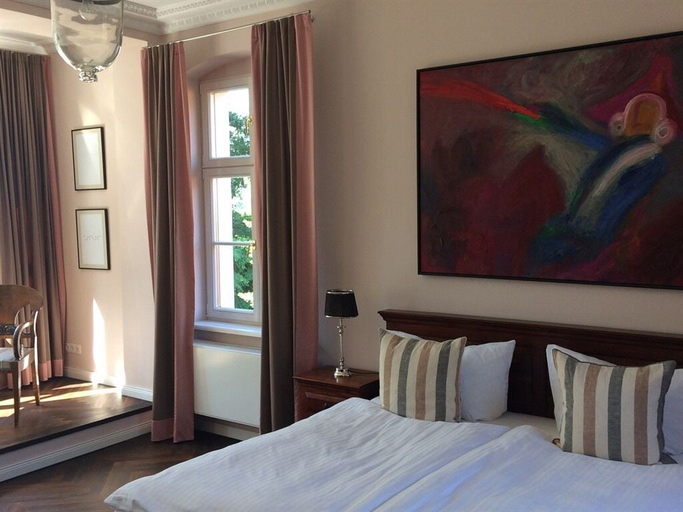 Bedroom 4, Herrenhaus Röddelin, Uckermark