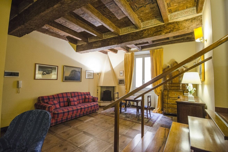 Others 5, Garisenda Lodge, Bologna