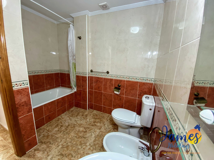 Bathroom 3, La Cinuelica 1st Floor Apartment Comm Pool L106, Alicante