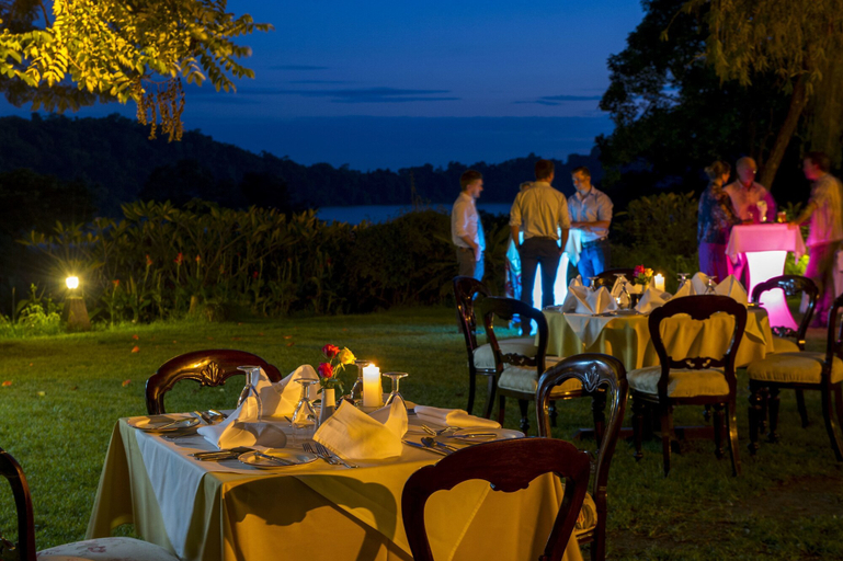 Food & Drinks 5, Arusha Serena Hotel, Meru