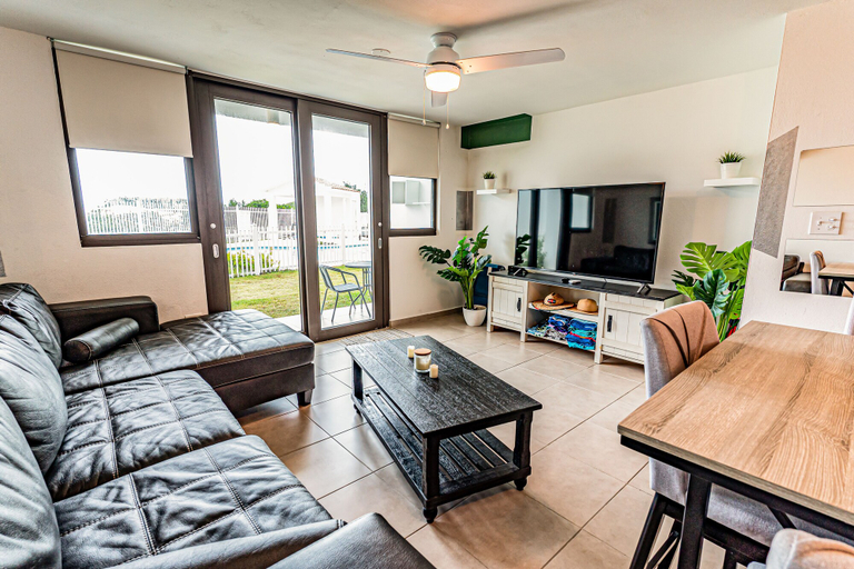 Others 1, 3 Bedroom Oceanfront Beach House