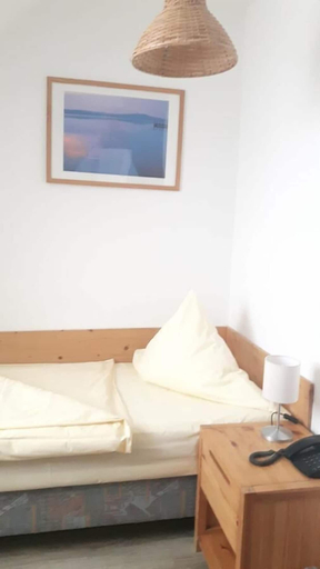 Bedroom 2, Hotel Central, Erlangen