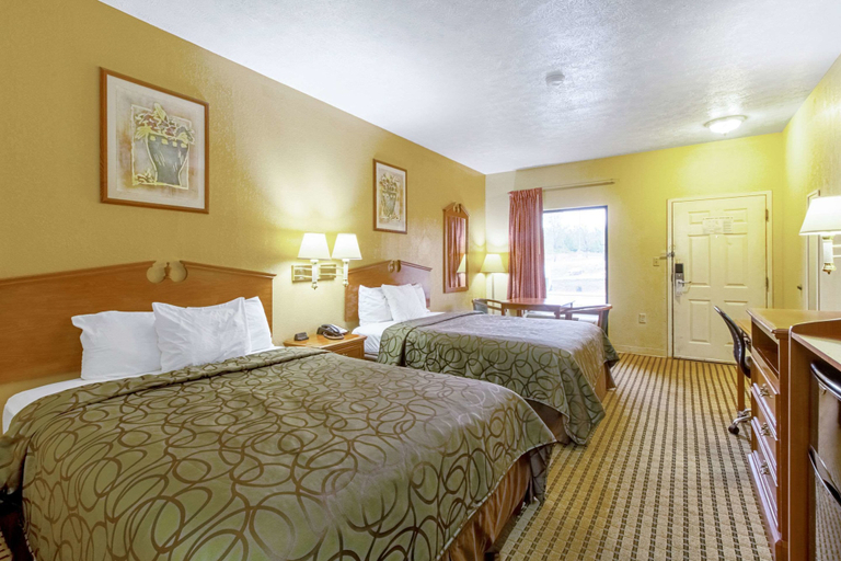 Bedroom 3, Quality Inn & Suites Dickson, Dickson