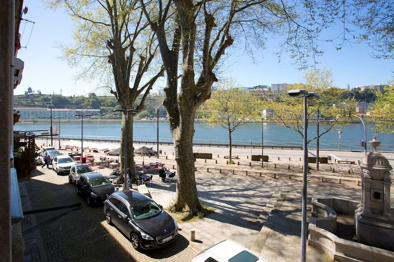 Others 5, 14 Esquadra  Cais das Pedras Guest House, Porto