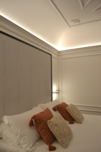 Bedroom 5, Palazzo delle Sirene, La Spezia