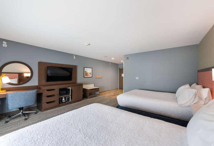 Bedroom 2, Hampton Inn Niles, Berrien