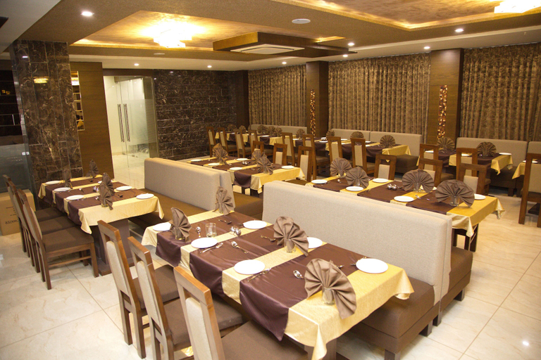 Food & Drinks 5, The Grand Vinayak Hotel, Ahmadabad