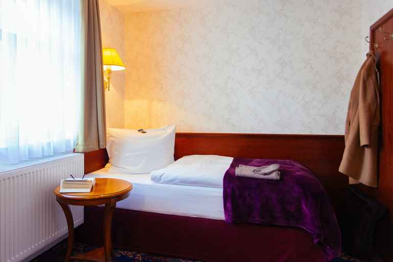 Bedroom 2, Boutiquehotel Schlosspalais, Harz