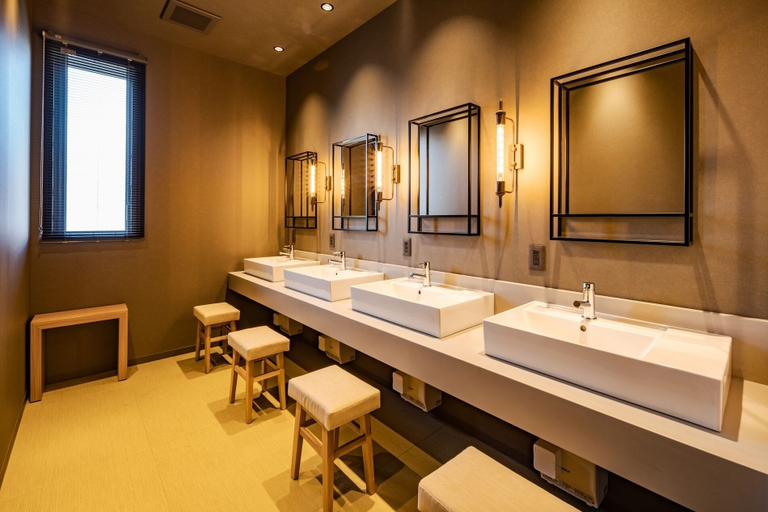 Bathroom 4, UNO HOTEL, Tamano
