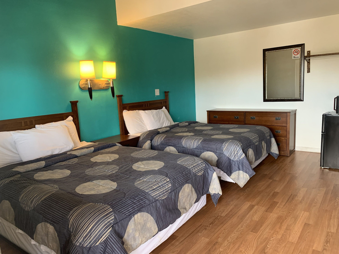 Bedroom 5, Fort Collins Inn, Larimer