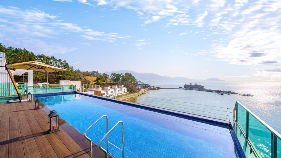 Namhae Lounge 32 Resort A, Namhae